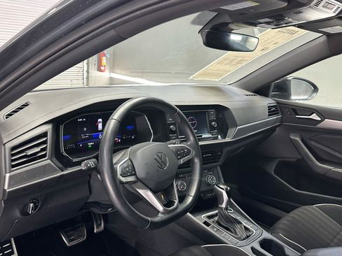 Used 2024 Volkswagen Jetta Sport FWD image 17