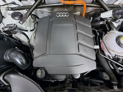 Used 2021 Audi Q5 e Premium Plus w/ Premium Plus Package image 39