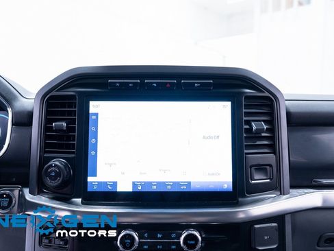 Used 2023 Ford F150 Lariat w/ Trailer Tow Package image 12