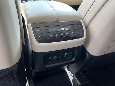 Used 2023 INFINITI QX60 Luxe w/ Cargo Package FWD image 23