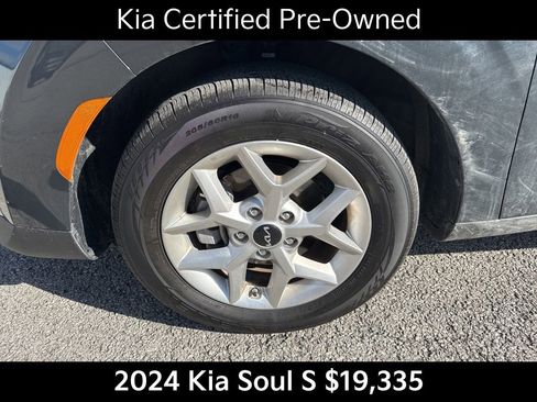 Certified 2024 Kia Soul S image 10