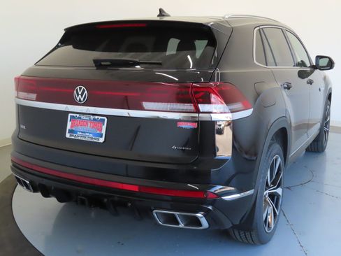 New 2026 Volkswagen Atlas Cross Sport SEL Premium R-Line AWD/4WD image 4