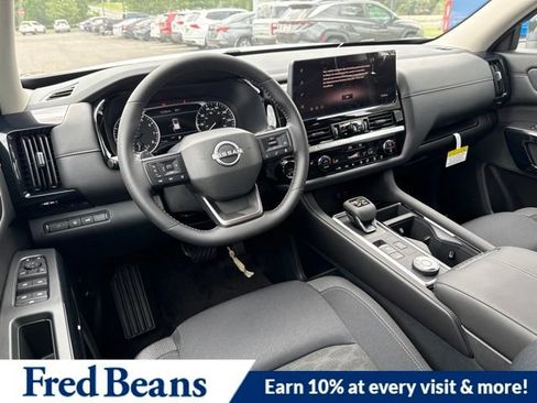 New 2026 Nissan Pathfinder SV AWD/4WD image 18
