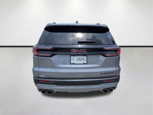 Used 2025 GMC Acadia Elevation FWD image 5