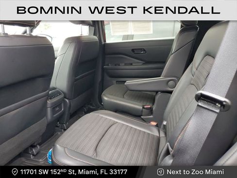 Used 2025 Nissan Pathfinder Rock Creek image 13