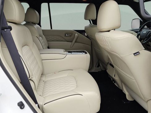 Certified 2024 INFINITI QX80 Sensory w/ All-Season Package image 12