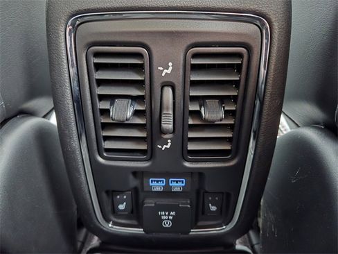 Used 2019 Jeep Grand Cherokee Trailhawk image 33