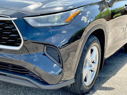 Used 2021 Toyota Highlander L AWD/4WD image 34