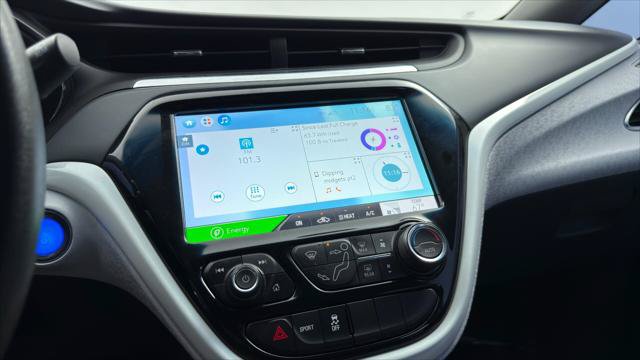 Used 2020 Chevrolet Bolt LT FWD image 30