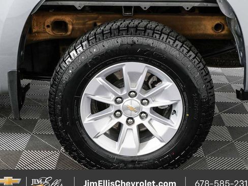 Certified 2025 Chevrolet Silverado 1500 LT AWD/4WD image 34