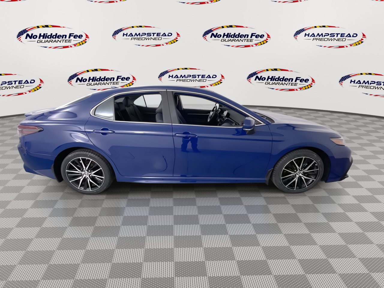 Used 2023 Toyota Camry SE FWD image 10