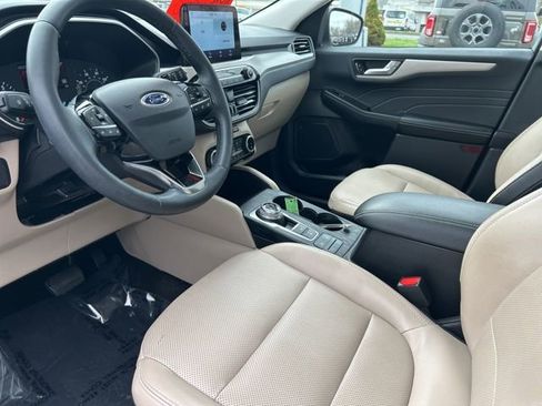 Used 2022 Ford Escape SEL image 14