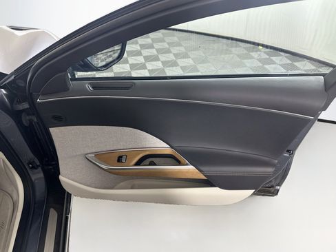 Used 2024 Lucid Air Touring AWD/4WD image 33