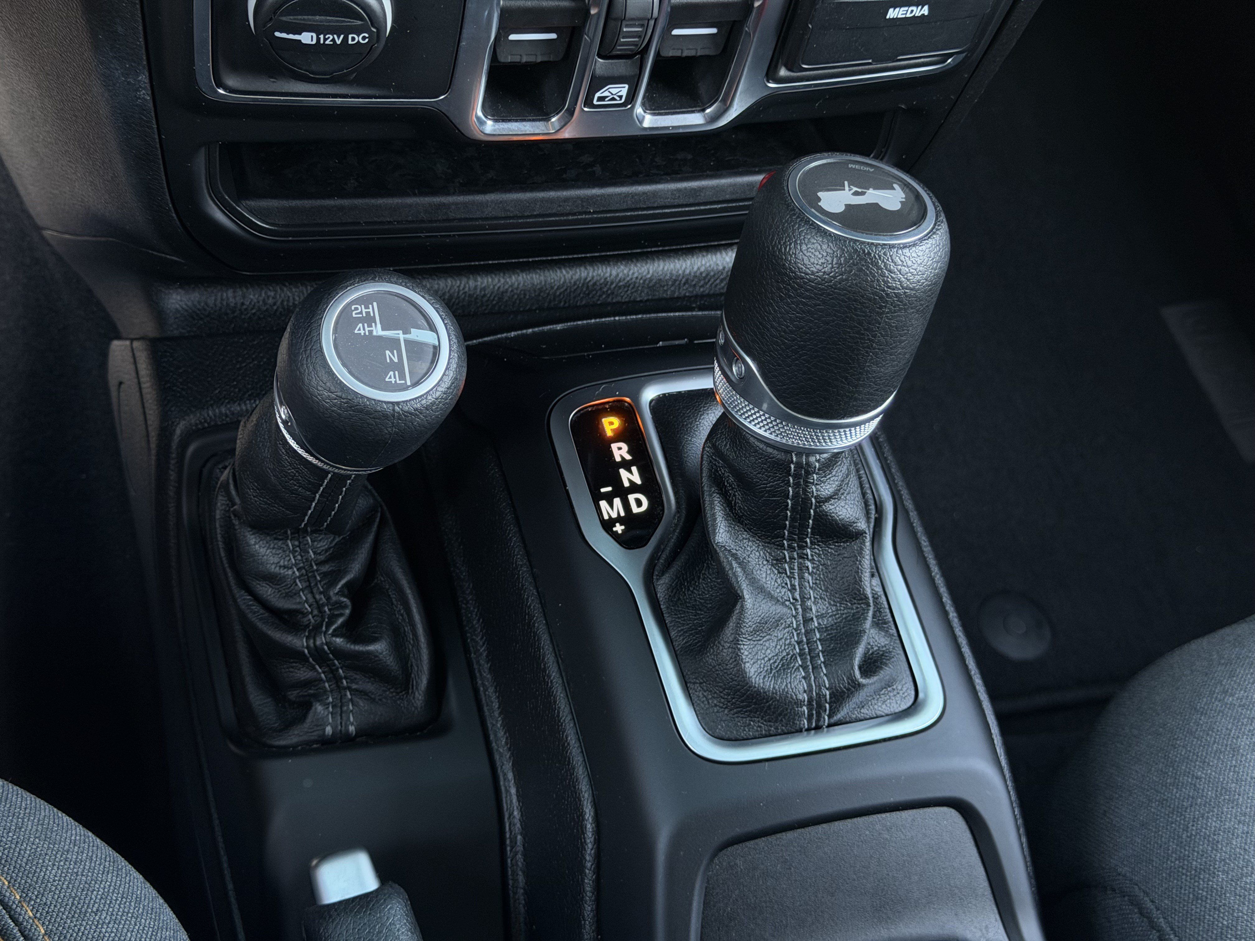 Used 2026 Jeep Wrangler Unlimited Sahara AWD/4WD image 26