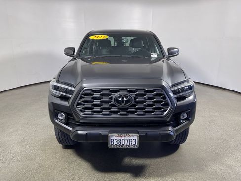 Certified 2023 Toyota Tacoma TRD Off-Road AWD/4WD image 8