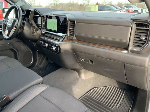 Used 2024 GMC Sierra 1500 Elevation image 64