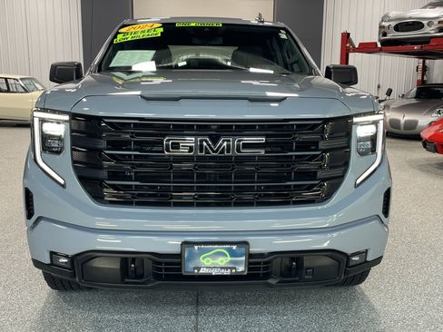 Certified 2024 GMC Sierra 1500 Elevation w/ LPO, Elevation Black Package image 8