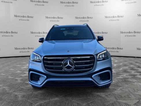 Used 2025 Mercedes-Benz GLS 580 4MATIC image 8
