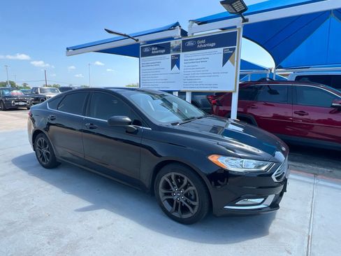 Used 2018 Ford Fusion S w/ Equipment Group 101A FWD image 2