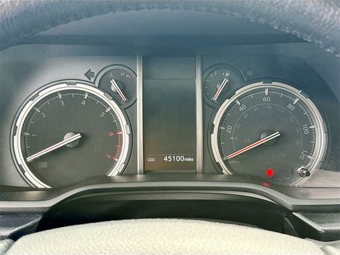 Used 2023 Toyota 4Runner TRD Off-Road Premium image 12