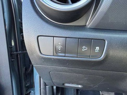 Used 2022 Hyundai Kona SE AWD/4WD image 18