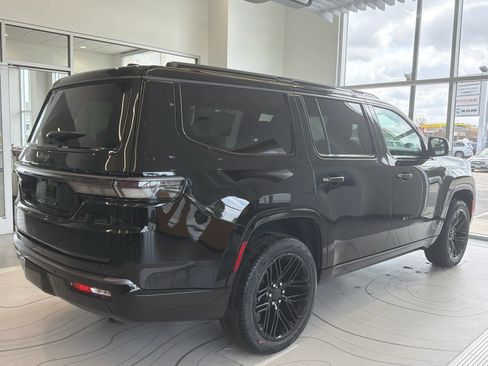 New 2026 Jeep Grand Wagoneer Limited AWD/4WD image 3