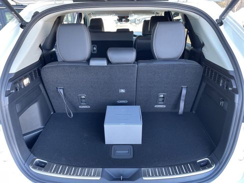 New 2026 MAZDA CX-90 3.3 Turbo w/ Select Package image 9