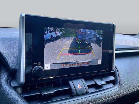 Certified 2025 Toyota RAV4 LE AWD/4WD image 27