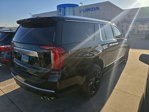 Used 2021 GMC Yukon XL Denali w/ Denali Ultimate Package image 7