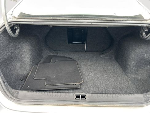 Used 2016 Chrysler 200 Limited FWD image 9