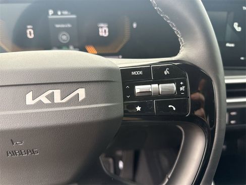 New 2026 Kia Sorento LX image 17