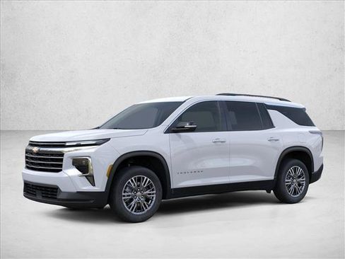 New 2026 Chevrolet Traverse LT w/ Driver Confidence Package FWD image 3