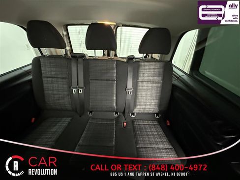 Used 2017 Mercedes-Benz Metris Passenger image 33