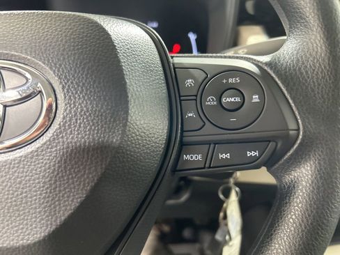 Used 2026 Toyota Corolla LE FWD image 24