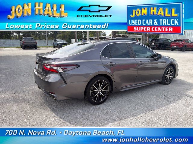Used 2021 Toyota Camry SE w/ Convenience Package FWD image 10