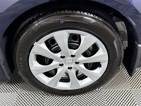 Certified 2025 Toyota Corolla LE image 4