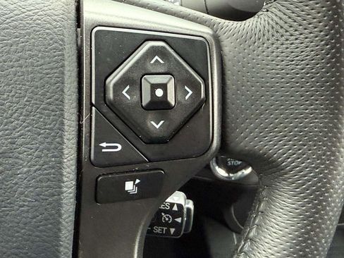 Used 2017 Toyota Tacoma TRD Pro image 21