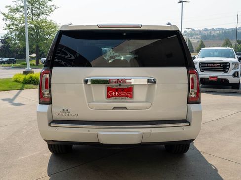 Used 2020 GMC Yukon Denali w/ Denali Ultimate Package AWD/4WD image 6
