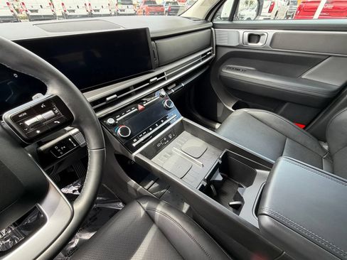 Used 2025 Hyundai Santa Fe SEL AWD/4WD image 22