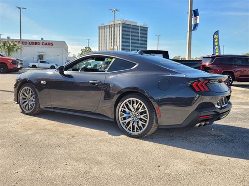 Used 2024 Ford Mustang GT Premium image 5