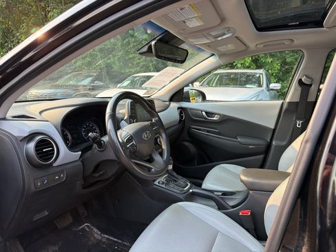Used 2020 Hyundai Kona Limited AWD/4WD image 5