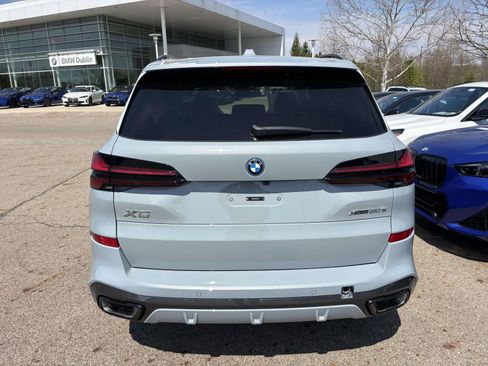 New 2026 BMW X5 xDrive50e image 8