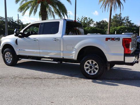 Used 2018 Ford F250 XLT w/ XLT Premium Package AWD/4WD image 3