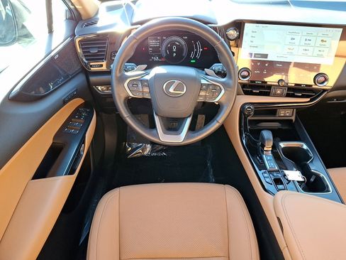 Certified 2022 Lexus NX 350h Premium image 12