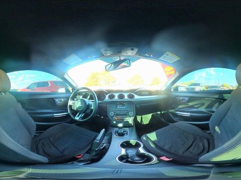 Used 2016 Ford Mustang GT image 32