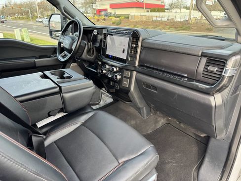 Used 2024 Ford F350 Lariat image 10