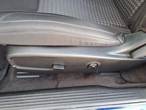 Used 2017 Dodge Challenger R/T w/ Blacktop Package image 21