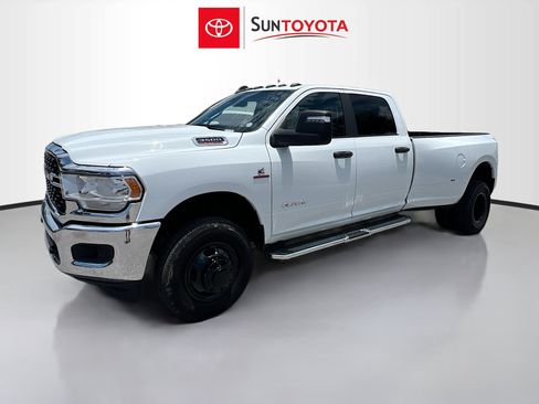Used 2024 RAM 3500 Big Horn AWD/4WD image 9