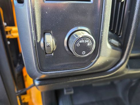 Used 2017 Chevrolet Silverado 1500 W/T w/ WT Fleet Convenience Package AWD/4WD image 22