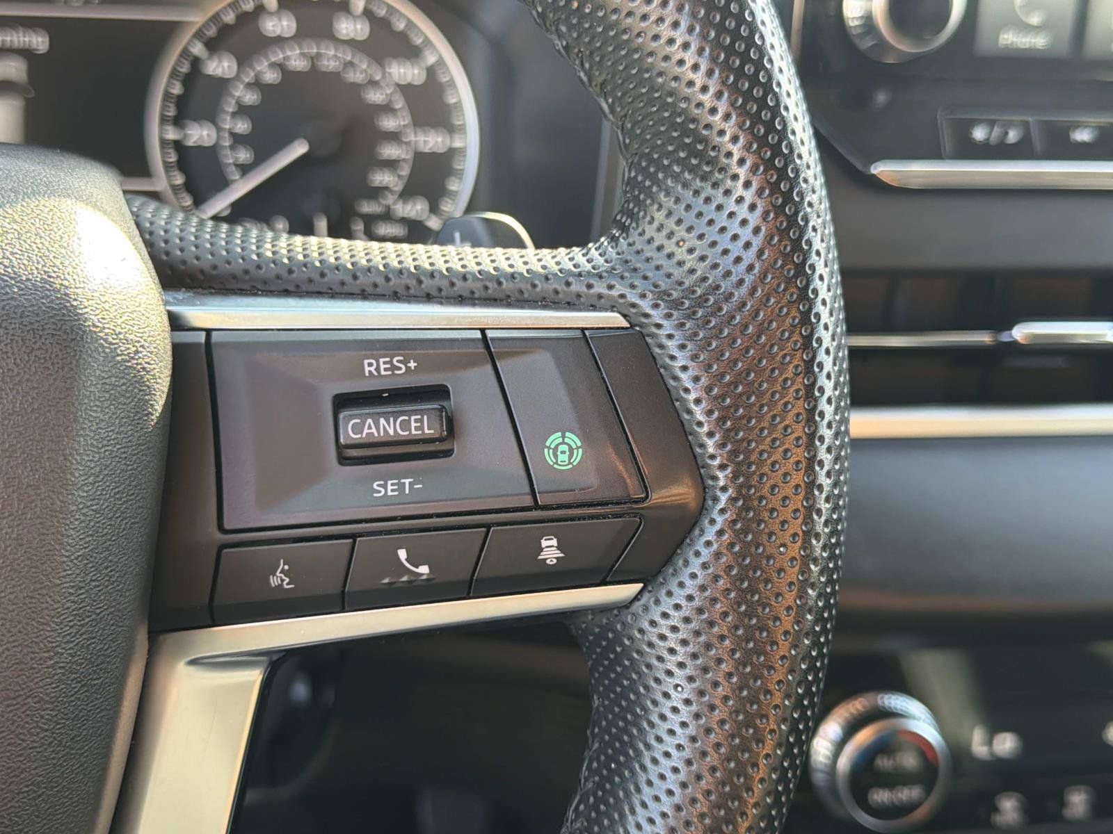 Used 2024 Mitsubishi Outlander AWD image 18